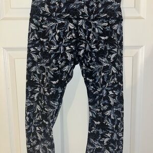 lululemon athletica Leggings - Black and White Floral